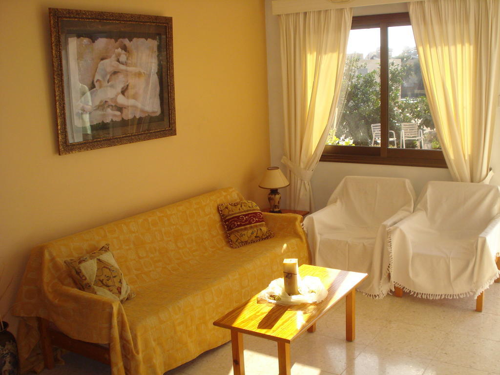 Apartament Arilena
